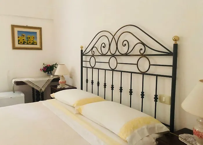 Alojamento de Acomodação e Pequeno-almoço Cenzina Selva Di Fasano